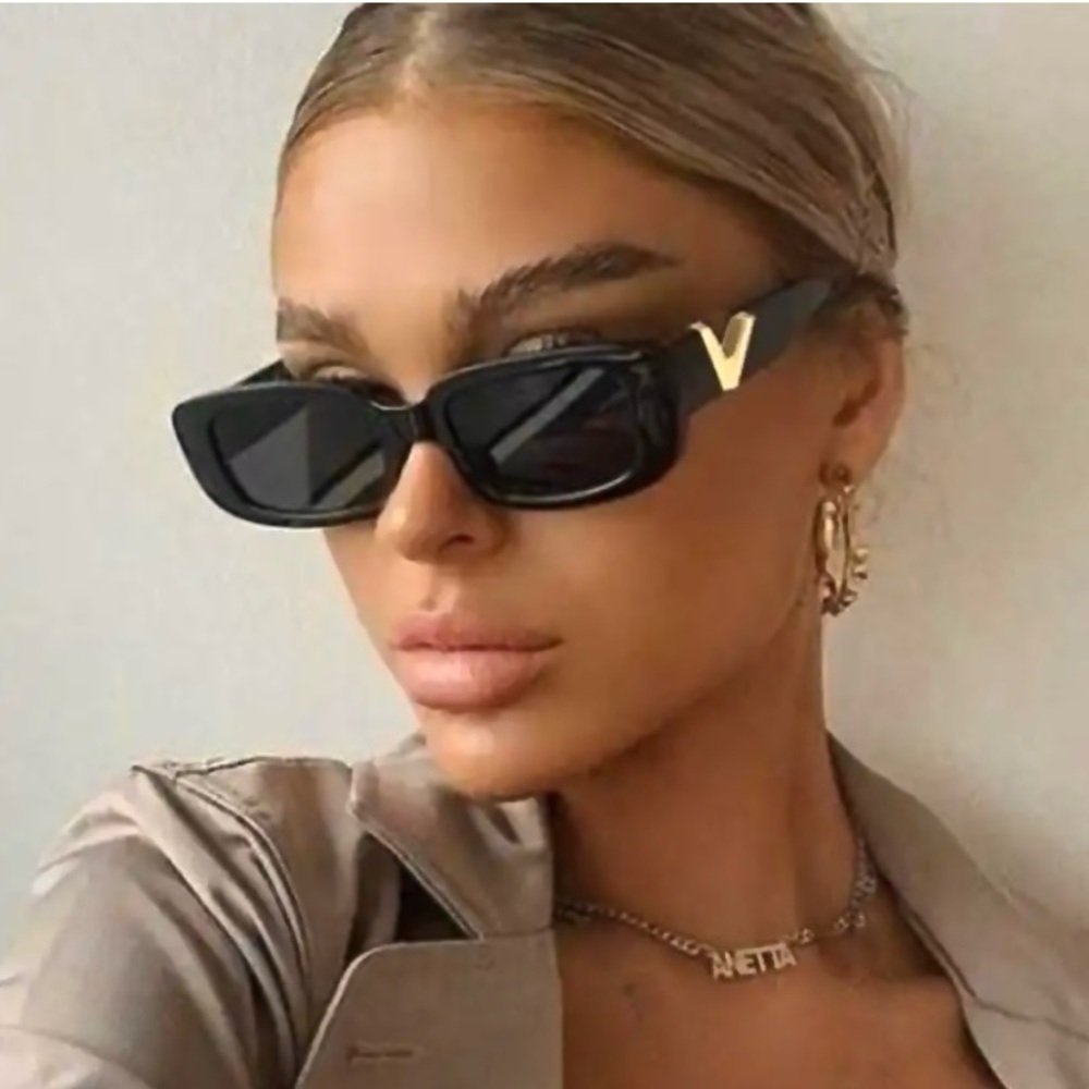 BOGO! The Melrose Sunnies Y2K style rectangle Sunglasses - Boutique NEW